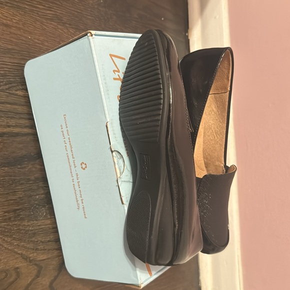 7.5 W Lifestride Black loafer-NEW with Box - Picture 4 of 7